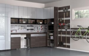 Custom Garage Cabinets for Better Home Organization